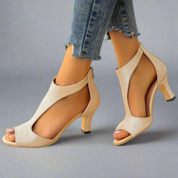 Manhattan Muse | Statement Heels